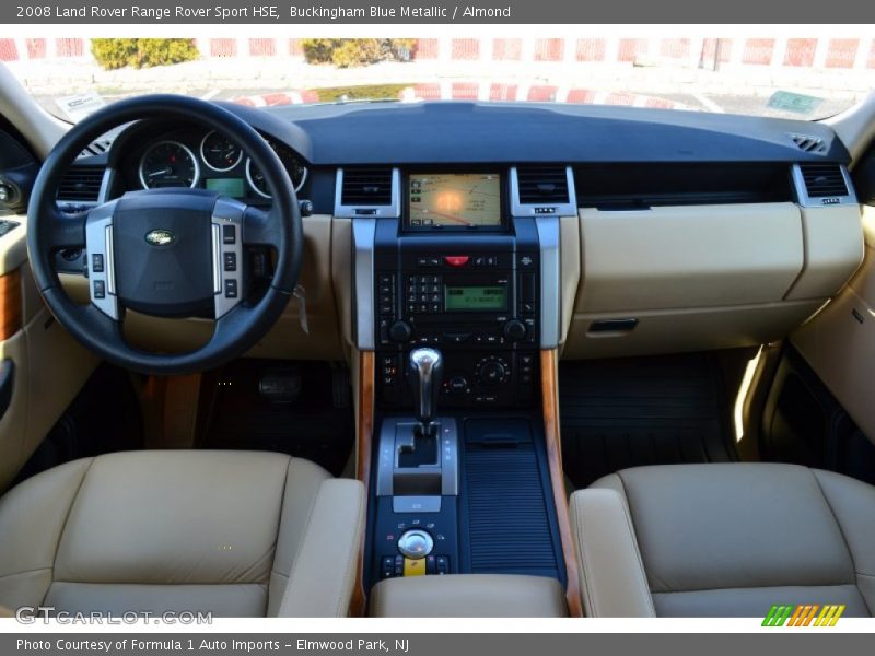 Dashboard of 2008 Range Rover Sport HSE