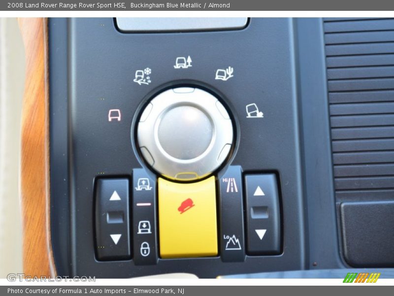 Controls of 2008 Range Rover Sport HSE