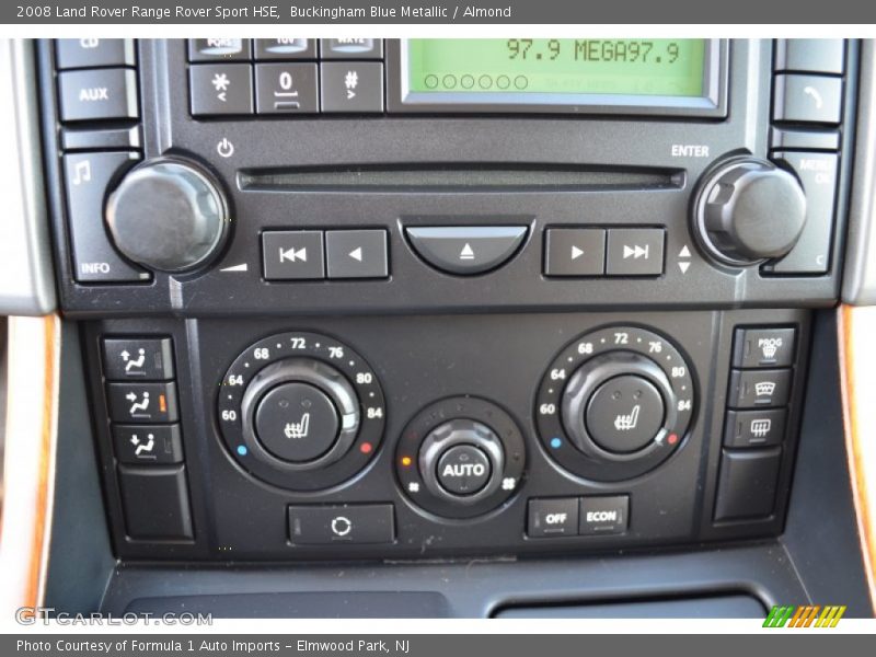 Controls of 2008 Range Rover Sport HSE