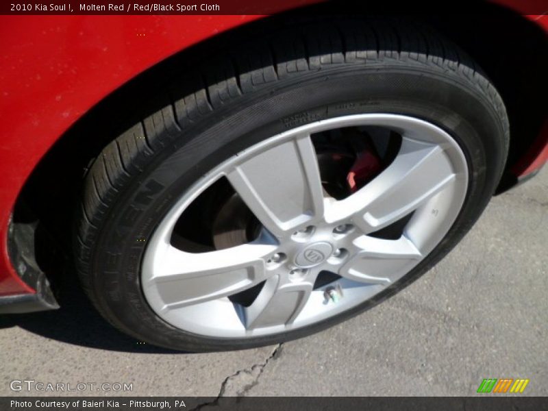 Molten Red / Red/Black Sport Cloth 2010 Kia Soul !