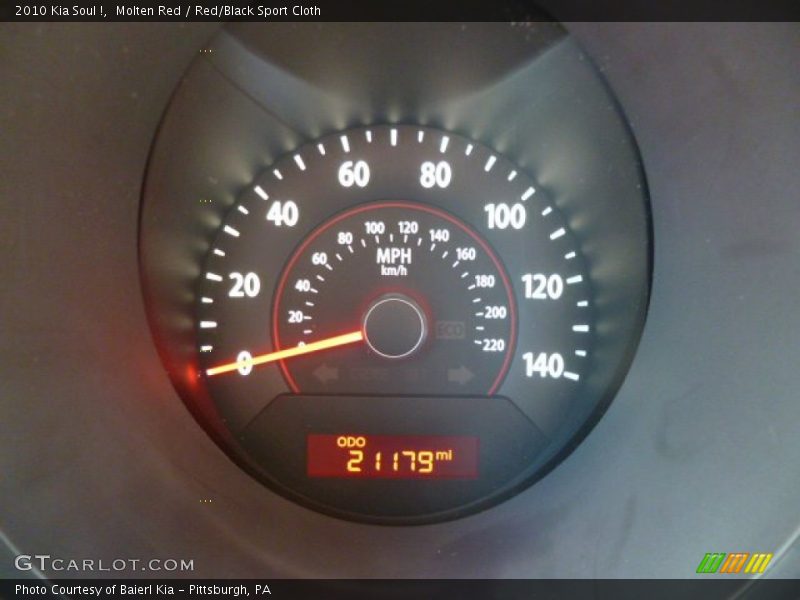 Molten Red / Red/Black Sport Cloth 2010 Kia Soul !