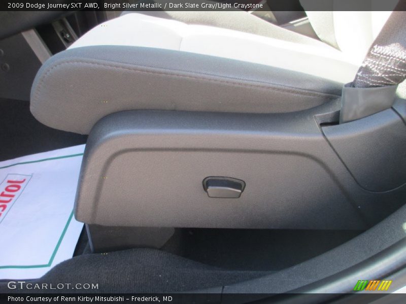 Bright Silver Metallic / Dark Slate Gray/Light Graystone 2009 Dodge Journey SXT AWD