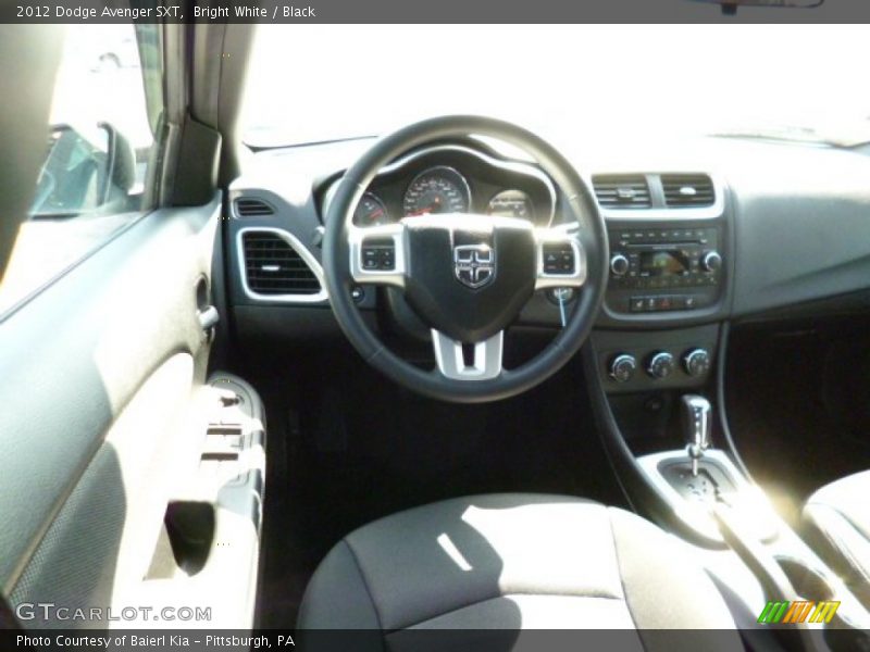 Bright White / Black 2012 Dodge Avenger SXT