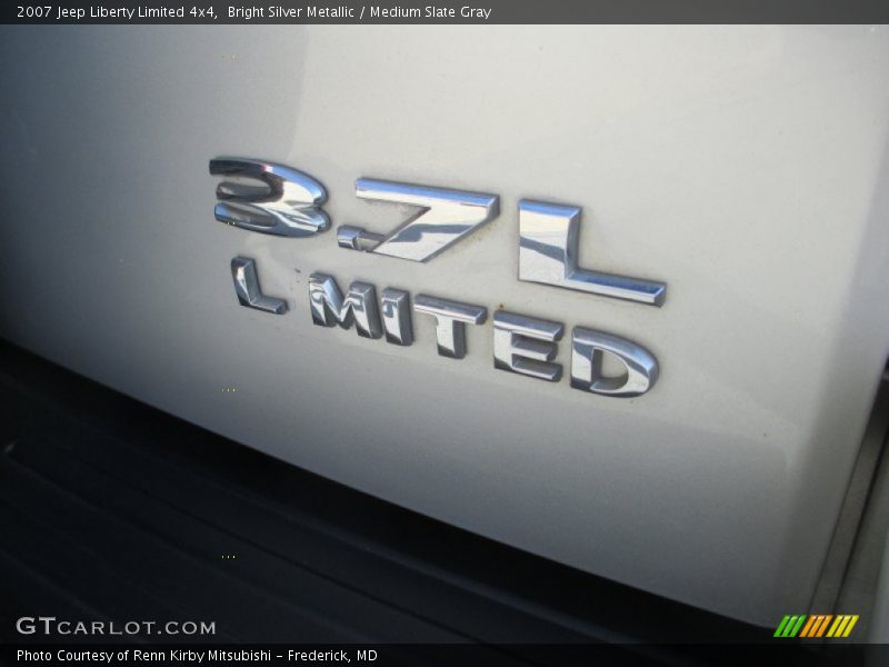Bright Silver Metallic / Medium Slate Gray 2007 Jeep Liberty Limited 4x4