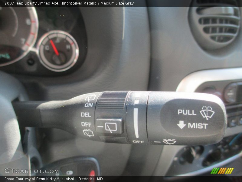 Bright Silver Metallic / Medium Slate Gray 2007 Jeep Liberty Limited 4x4