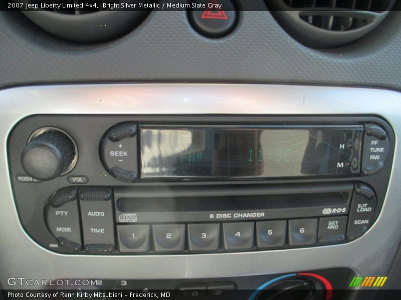 Bright Silver Metallic / Medium Slate Gray 2007 Jeep Liberty Limited 4x4