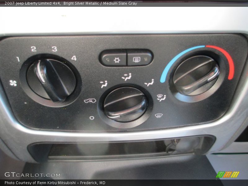 Bright Silver Metallic / Medium Slate Gray 2007 Jeep Liberty Limited 4x4