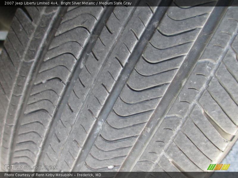 Bright Silver Metallic / Medium Slate Gray 2007 Jeep Liberty Limited 4x4