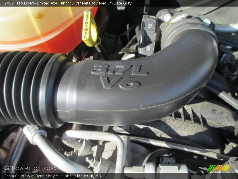 Bright Silver Metallic / Medium Slate Gray 2007 Jeep Liberty Limited 4x4