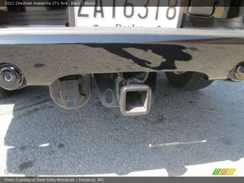 Black / Ebony 2012 Chevrolet Avalanche Z71 4x4