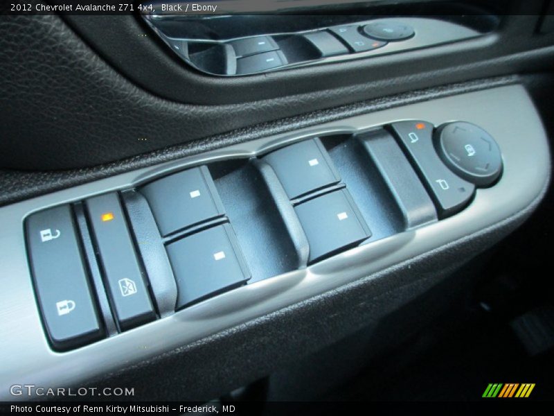 Black / Ebony 2012 Chevrolet Avalanche Z71 4x4