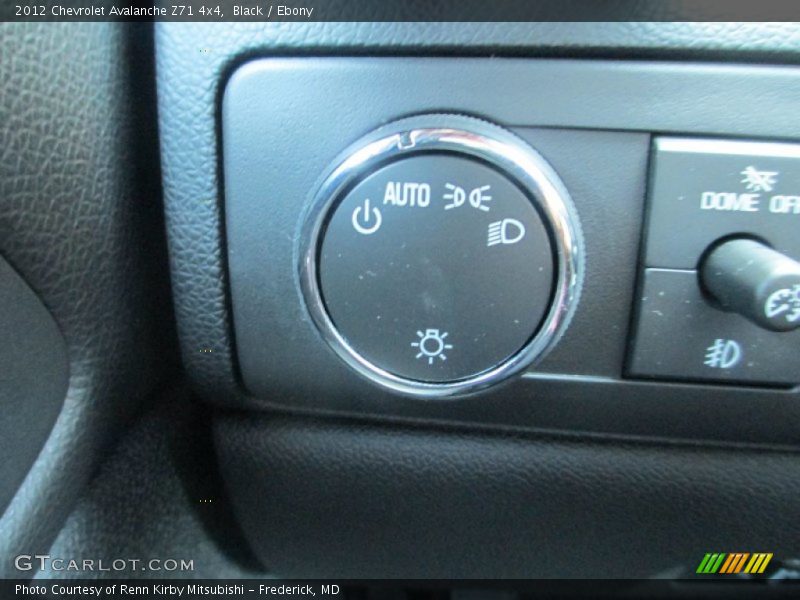 Black / Ebony 2012 Chevrolet Avalanche Z71 4x4