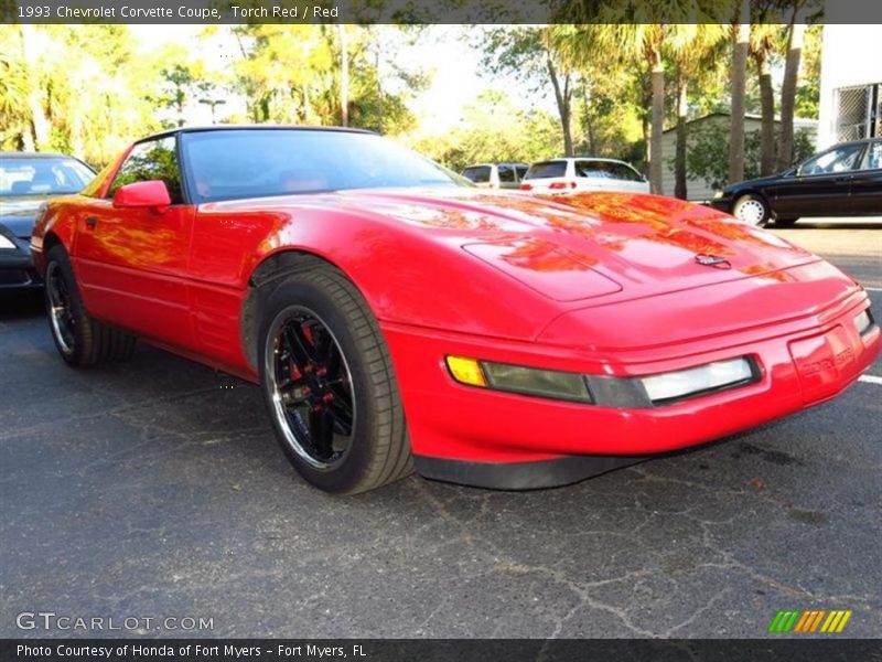 Front 3/4 View of 1993 Corvette Coupe