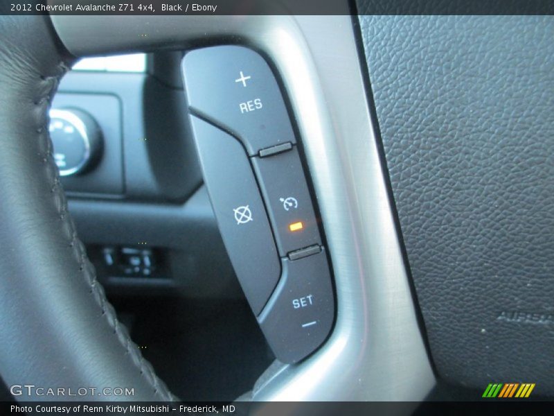 Black / Ebony 2012 Chevrolet Avalanche Z71 4x4