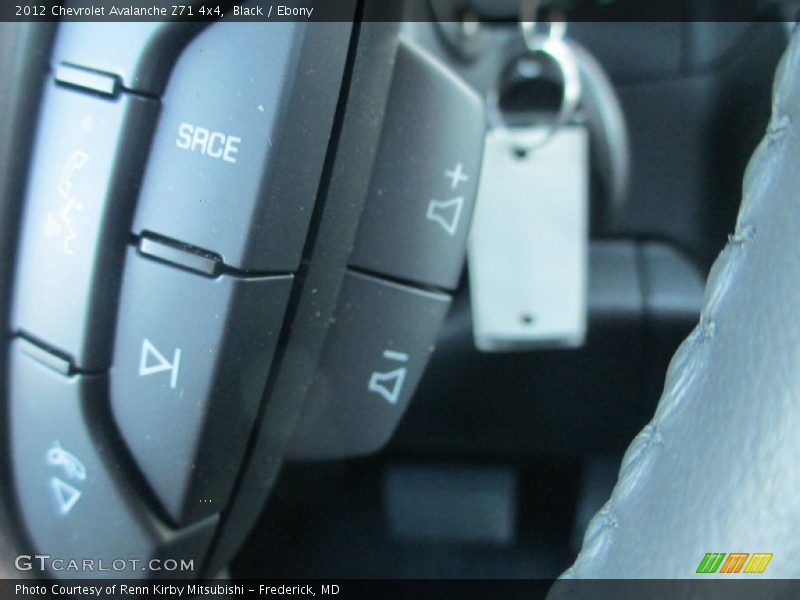 Black / Ebony 2012 Chevrolet Avalanche Z71 4x4