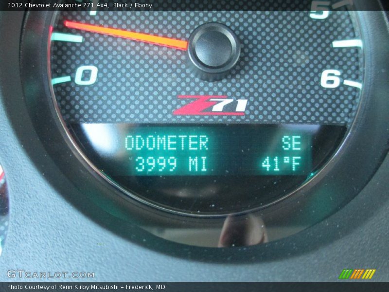 Black / Ebony 2012 Chevrolet Avalanche Z71 4x4