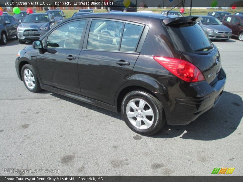 Espresso Black / Beige 2010 Nissan Versa 1.8 SL Hatchback