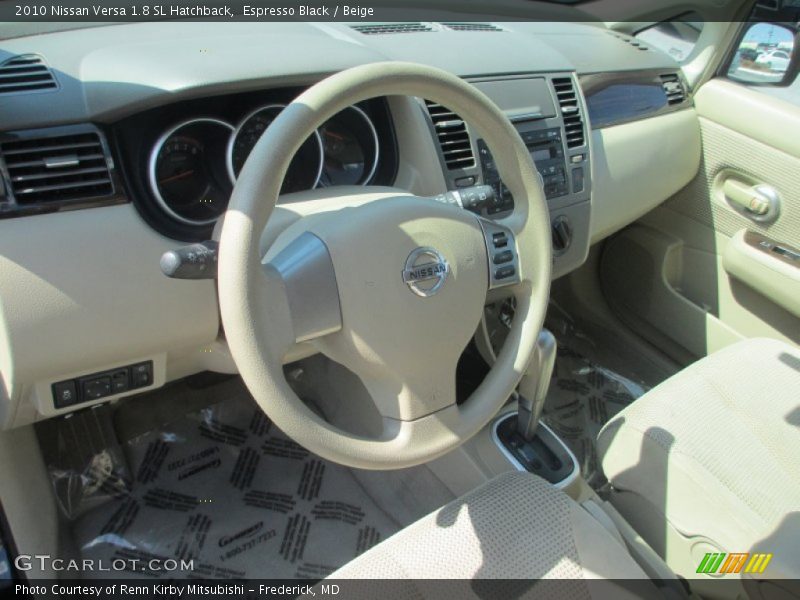 Espresso Black / Beige 2010 Nissan Versa 1.8 SL Hatchback