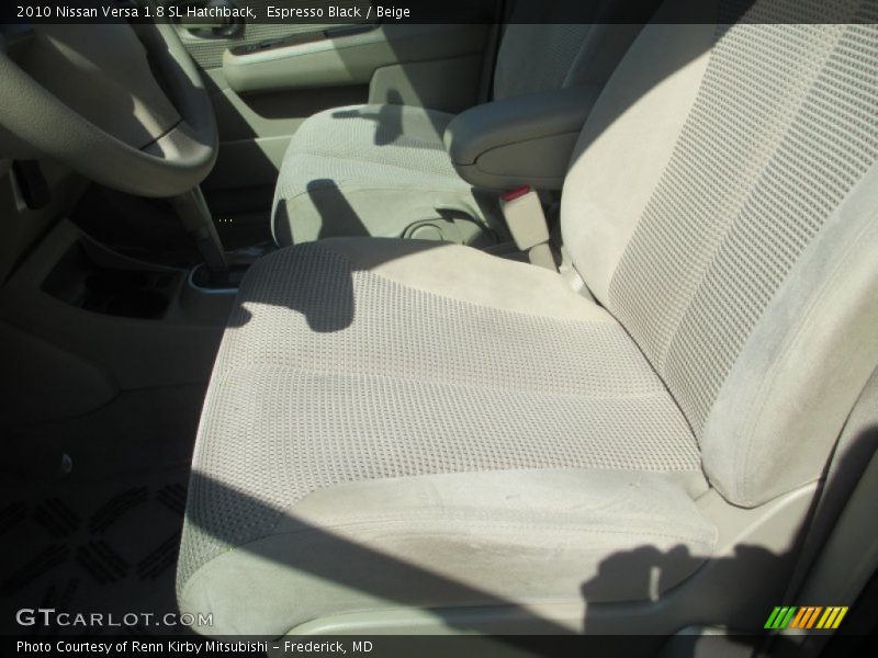 Espresso Black / Beige 2010 Nissan Versa 1.8 SL Hatchback
