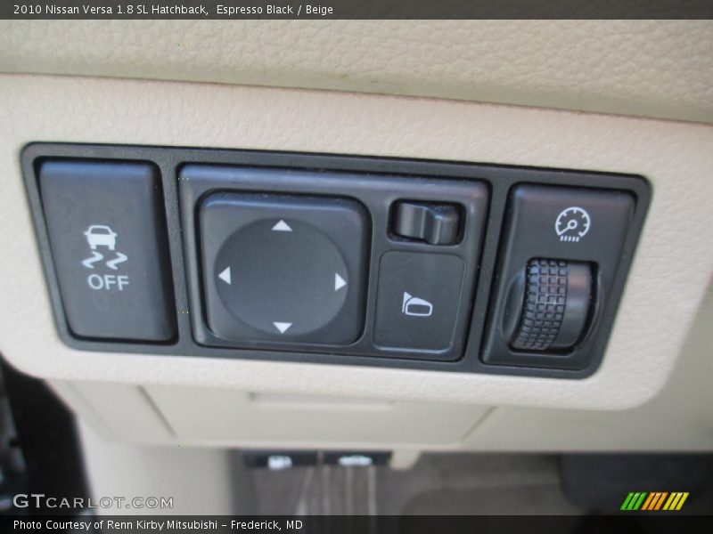 Espresso Black / Beige 2010 Nissan Versa 1.8 SL Hatchback