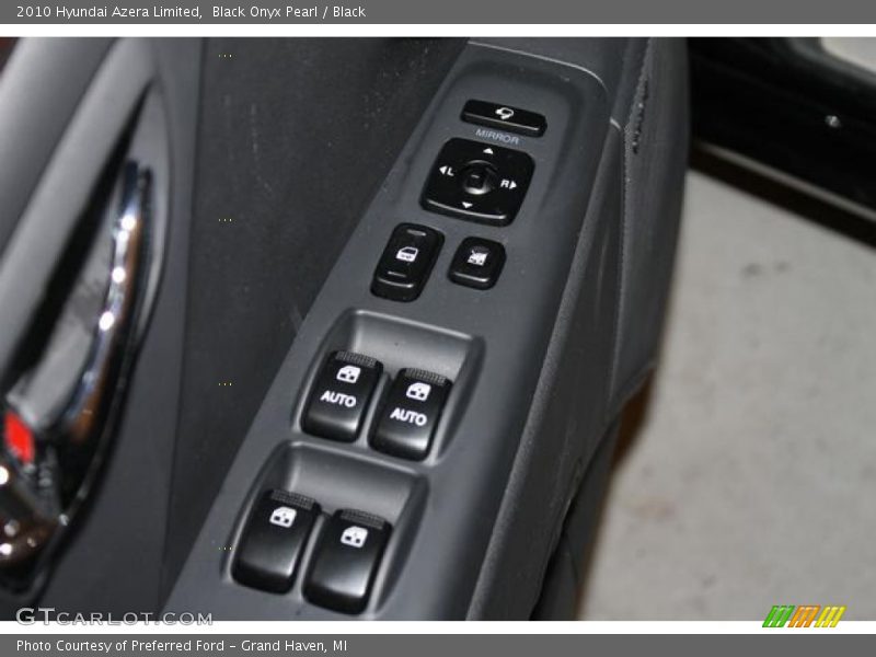 Controls of 2010 Azera Limited