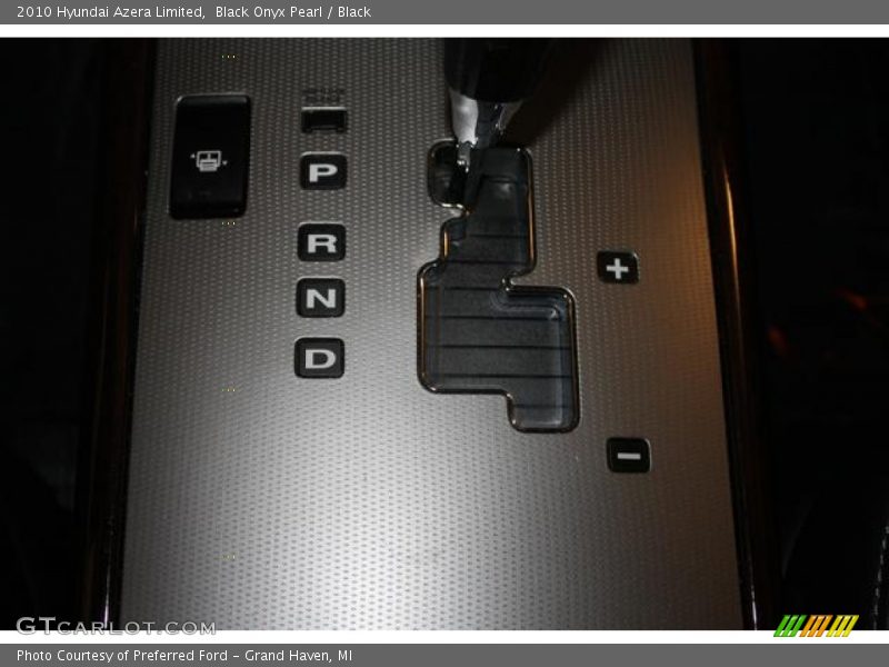 Black Onyx Pearl / Black 2010 Hyundai Azera Limited