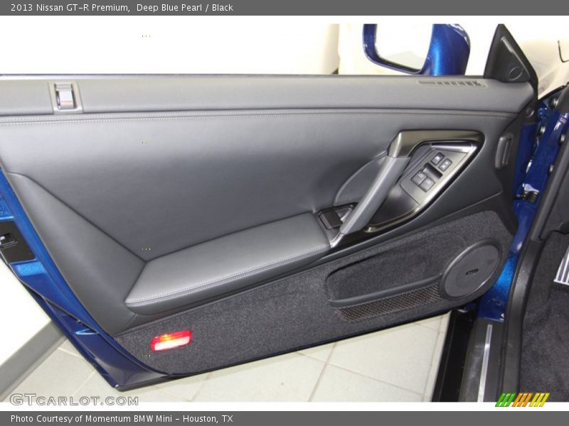 Door Panel of 2013 GT-R Premium