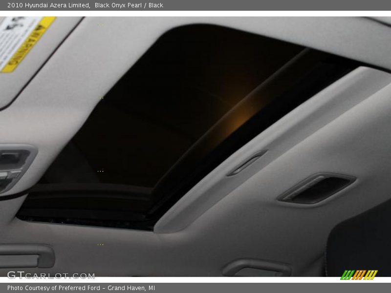 Black Onyx Pearl / Black 2010 Hyundai Azera Limited