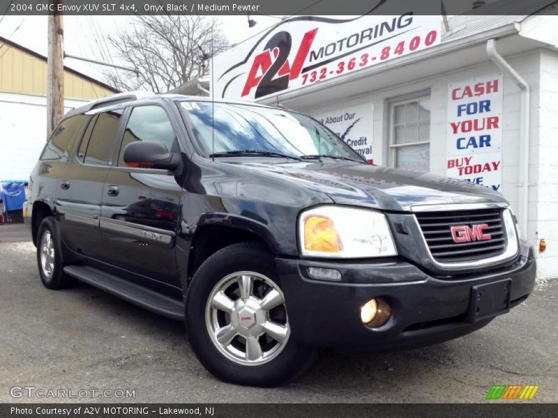 Onyx Black / Medium Pewter 2004 GMC Envoy XUV SLT 4x4