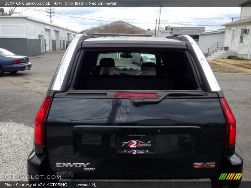 Onyx Black / Medium Pewter 2004 GMC Envoy XUV SLT 4x4