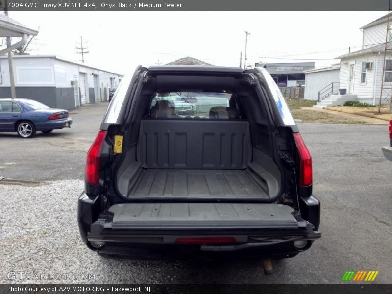 Onyx Black / Medium Pewter 2004 GMC Envoy XUV SLT 4x4