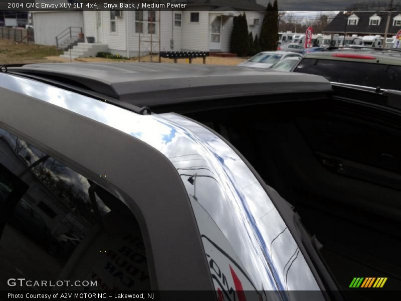 Onyx Black / Medium Pewter 2004 GMC Envoy XUV SLT 4x4