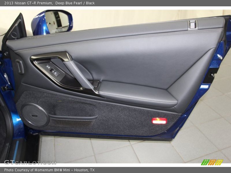 Door Panel of 2013 GT-R Premium