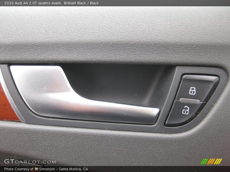 Controls of 2010 A4 2.0T quattro Avant