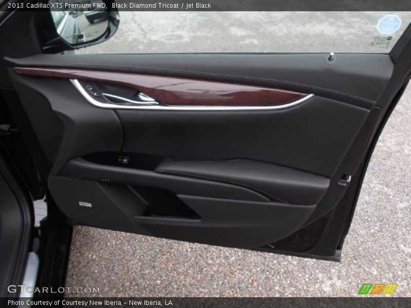 Black Diamond Tricoat / Jet Black 2013 Cadillac XTS Premium FWD