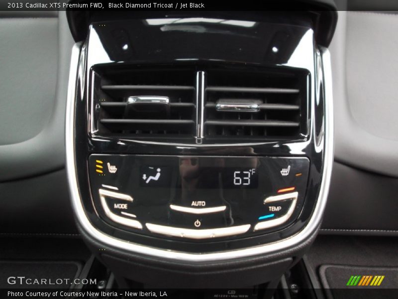 Black Diamond Tricoat / Jet Black 2013 Cadillac XTS Premium FWD