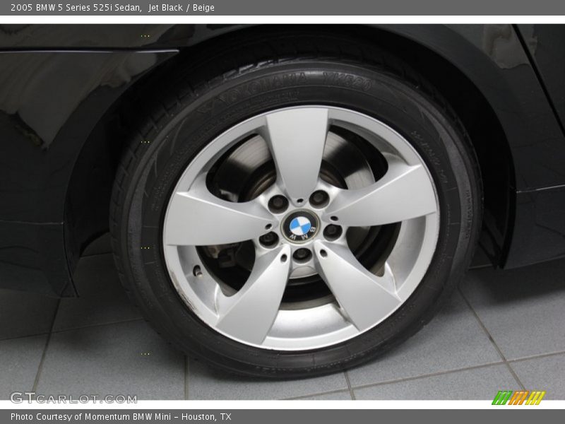  2005 5 Series 525i Sedan Wheel