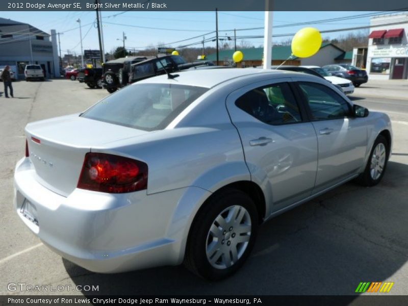 Bright Silver Metallic / Black 2012 Dodge Avenger SE