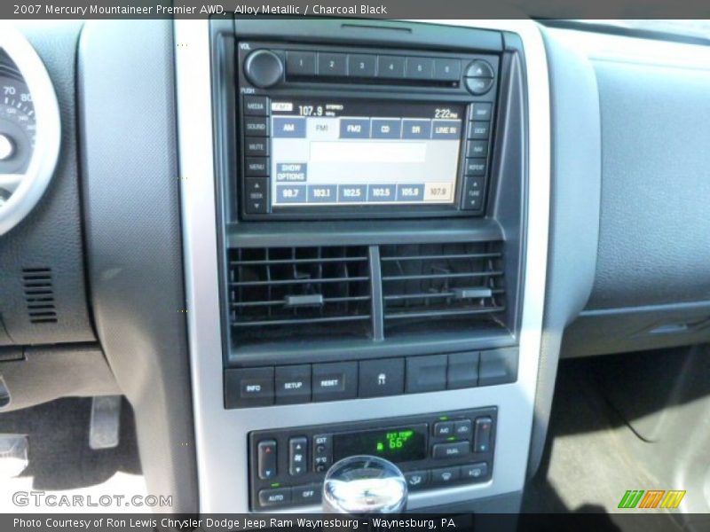 Alloy Metallic / Charcoal Black 2007 Mercury Mountaineer Premier AWD