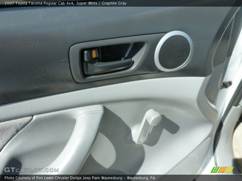 Super White / Graphite Gray 2007 Toyota Tacoma Regular Cab 4x4