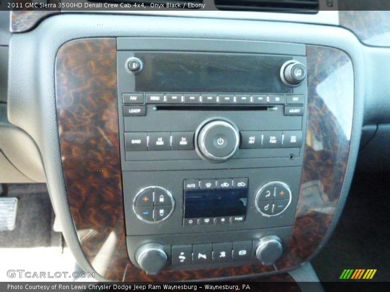 Onyx Black / Ebony 2011 GMC Sierra 3500HD Denali Crew Cab 4x4
