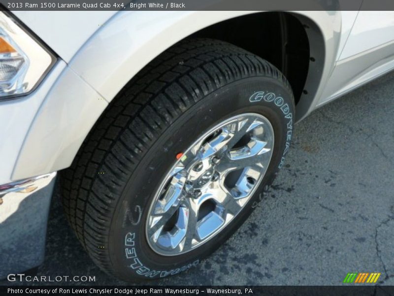 Bright White / Black 2013 Ram 1500 Laramie Quad Cab 4x4