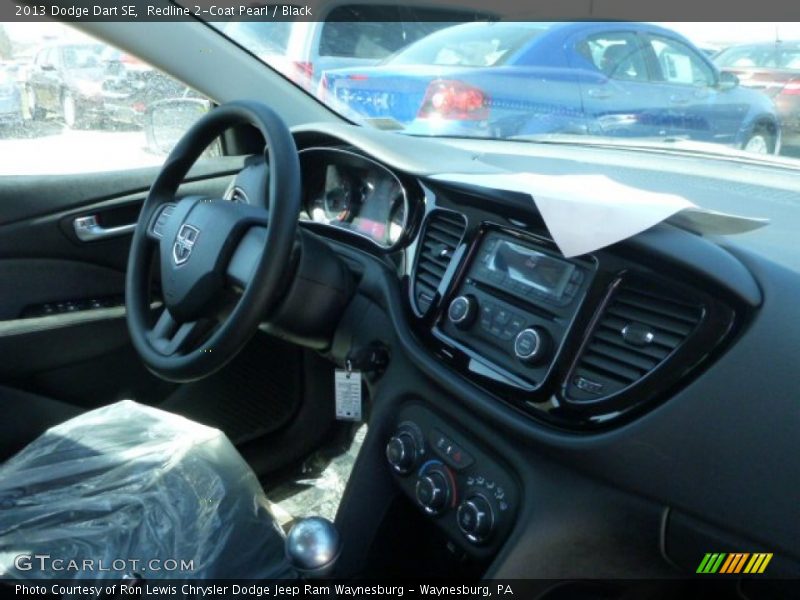Redline 2-Coat Pearl / Black 2013 Dodge Dart SE