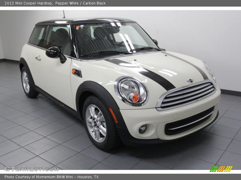 Pepper White / Carbon Black 2013 Mini Cooper Hardtop