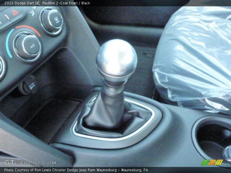 Redline 2-Coat Pearl / Black 2013 Dodge Dart SE