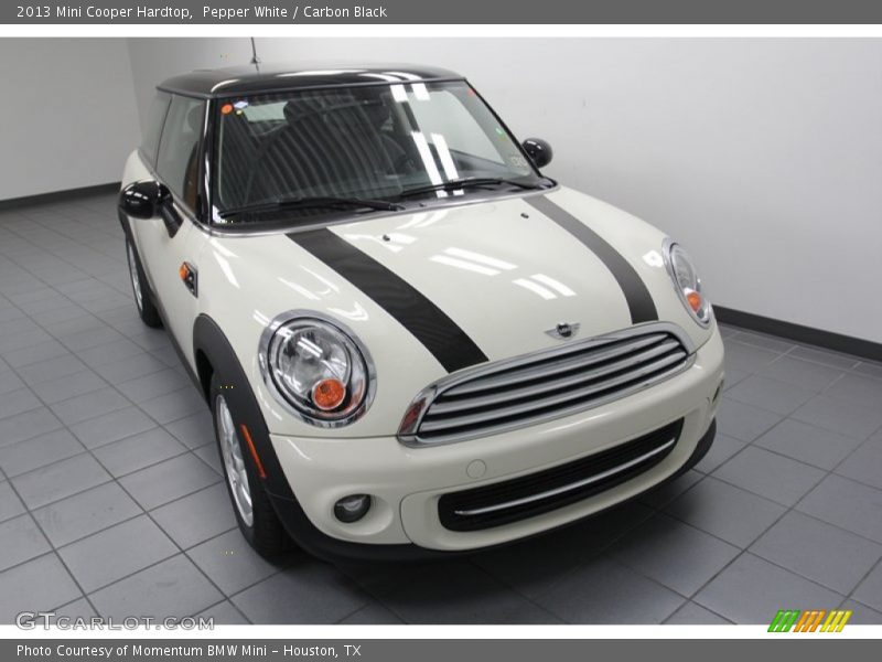 Pepper White / Carbon Black 2013 Mini Cooper Hardtop