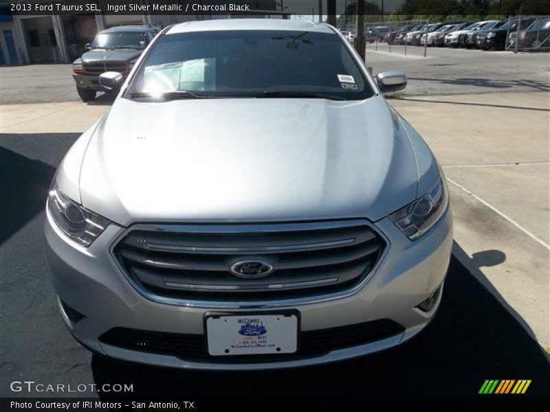 Ingot Silver Metallic / Charcoal Black 2013 Ford Taurus SEL