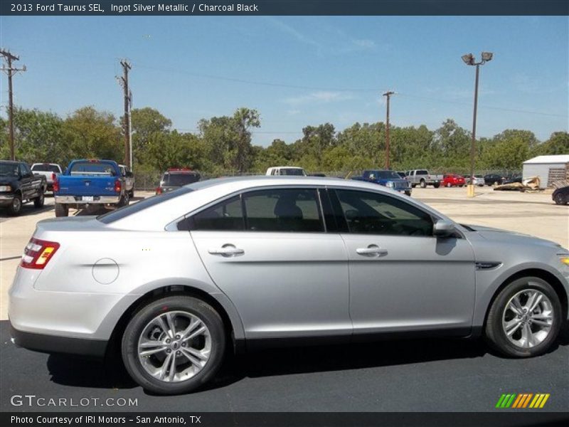 Ingot Silver Metallic / Charcoal Black 2013 Ford Taurus SEL