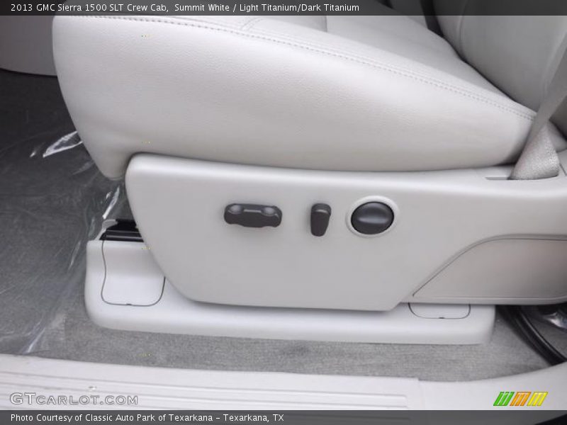 Summit White / Light Titanium/Dark Titanium 2013 GMC Sierra 1500 SLT Crew Cab