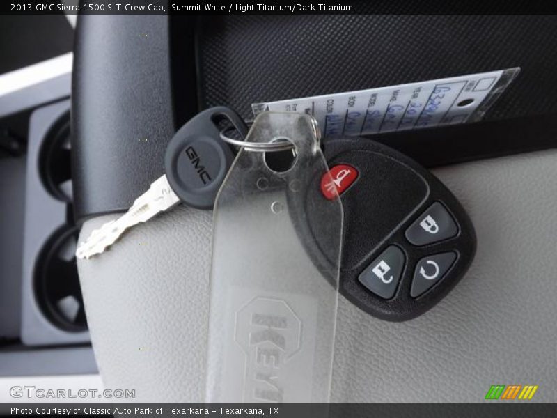 Summit White / Light Titanium/Dark Titanium 2013 GMC Sierra 1500 SLT Crew Cab